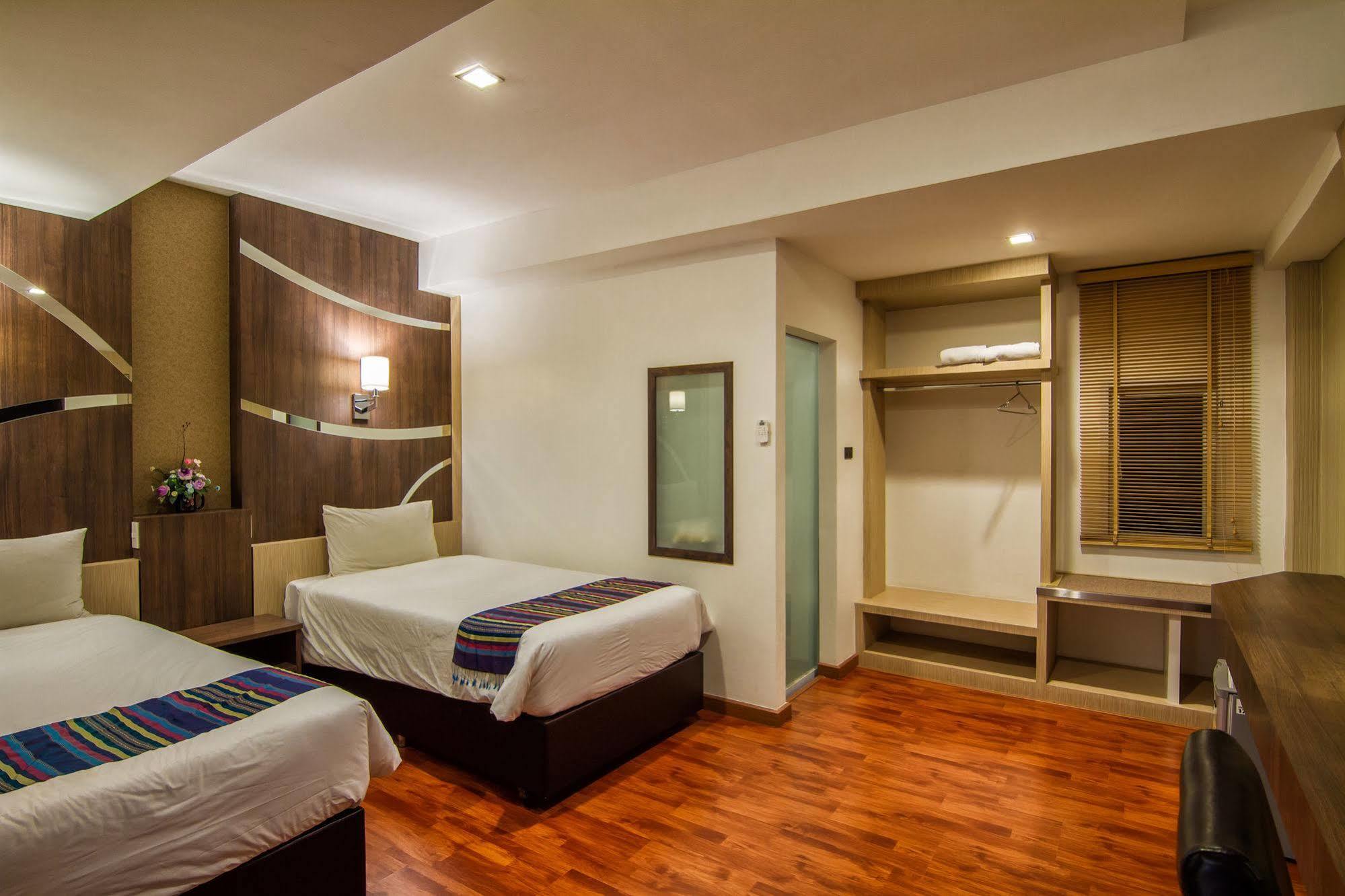Delio Boutique Hotel Удон-Тхани Экстерьер фото